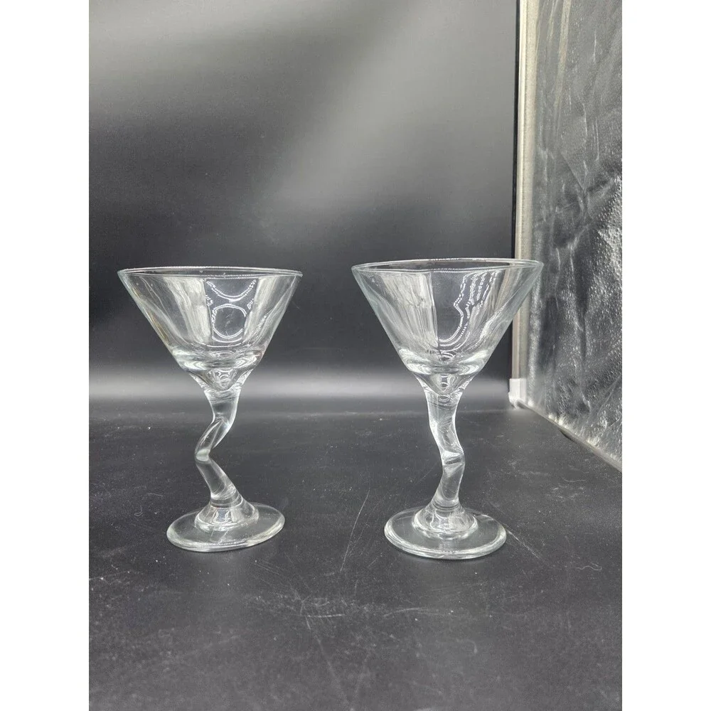 Libbey Z Stem Martini Glasses 9.25 oz Capacity Set of 2 Clear Glass.  6.5
